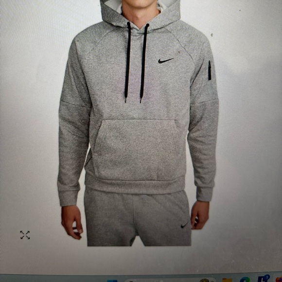 Nike men’s thermal FIT. Hoodie.  XXL.  NWT.  Gray Heather. - Picture 1 of 4